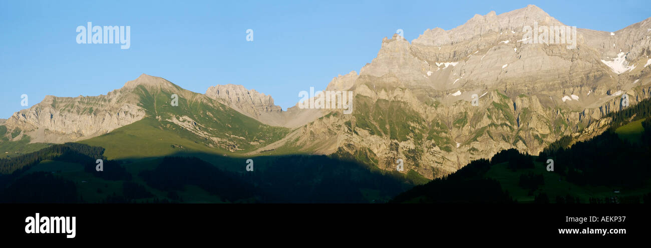 Brutto-Lohner Berge Adelboden-Frutigen Bern Schweiz Stockfoto