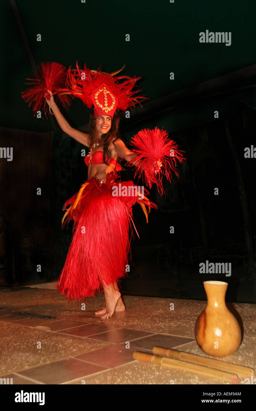 Hawaiian Tänzerin im Luau Kauai HI Stockfoto