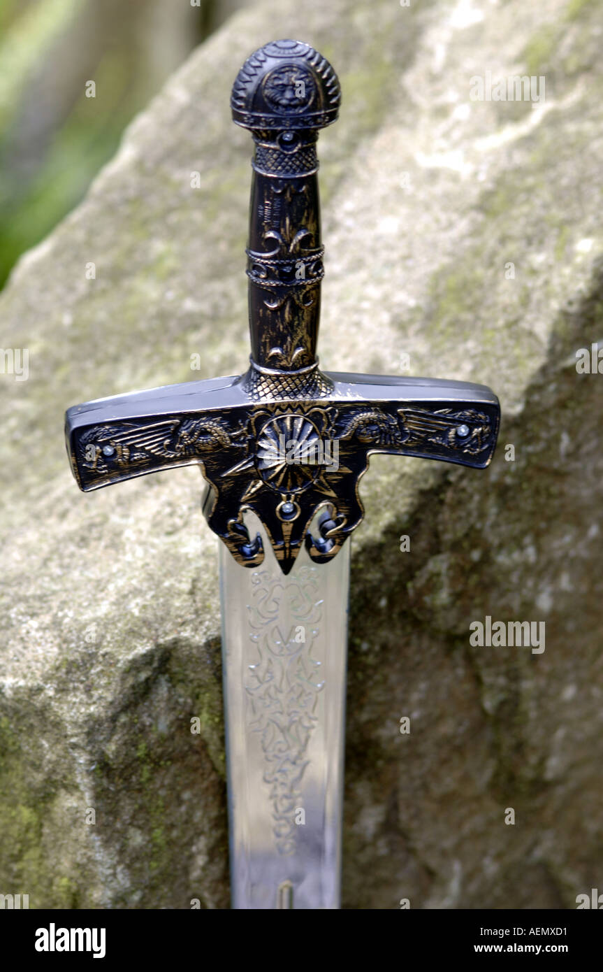 Spielzeug aus Plastik Schwert Ritter Metal king Arthur Mythen Legenden  Geschichte spielen Erbe Stockfotografie - Alamy