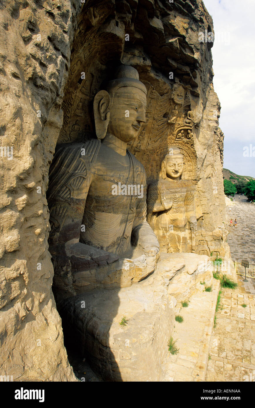 Yungang Shanxi China 17 meter hohe Buddha in Yungang buddhistischen Grotten Höhle 5 Stockfoto