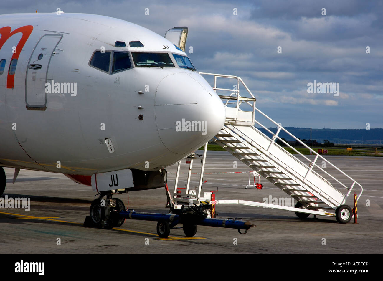 England, Liverpool Airport, Easy Jet Flugzeug Fertig, Passagiere Last Stockfoto