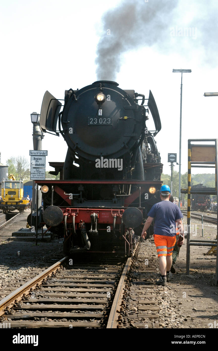 Vor kurzem umgebaut Klasse 23 Dampflokomotive im Eisenbahnmuseum Bochum, Deutschland. Stockfoto