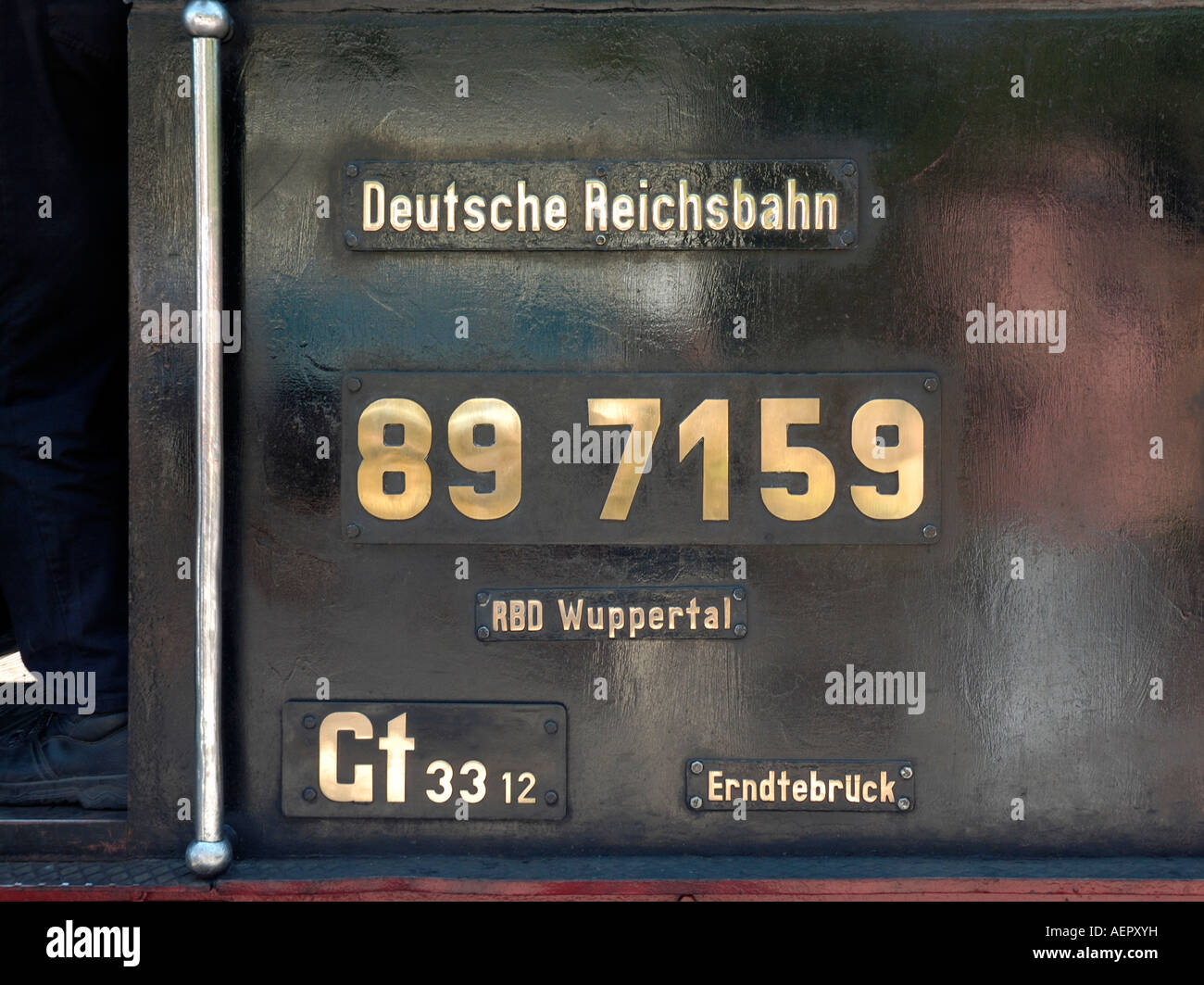 Informationen auf Seite des erhaltenen deutschen Dampflokomotive. Stockfoto