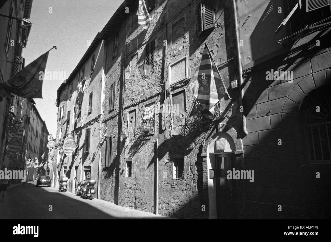 Charakteristischen Blick auf Seitenstraße UNESCO World Heritage Site Siena Toskana Toscana Italien Italia Mitteleuropas Stockfoto