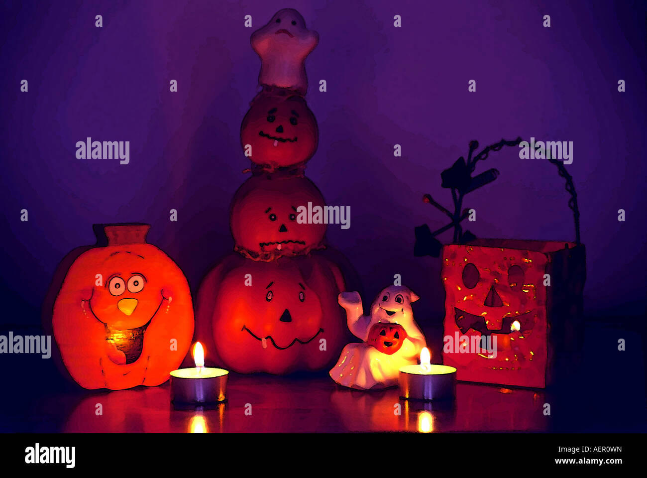 Ein Candle-Light, Halloween-Thema Stillleben mit Urlaub Kunst und Knick Knacks. Stockfoto