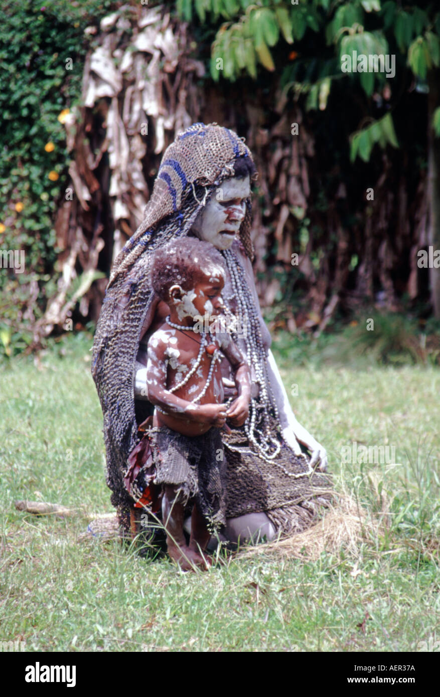Mitglieder des Stammes von Omo Masalai im Hochland von Papua-Neuguinea Stockfoto
