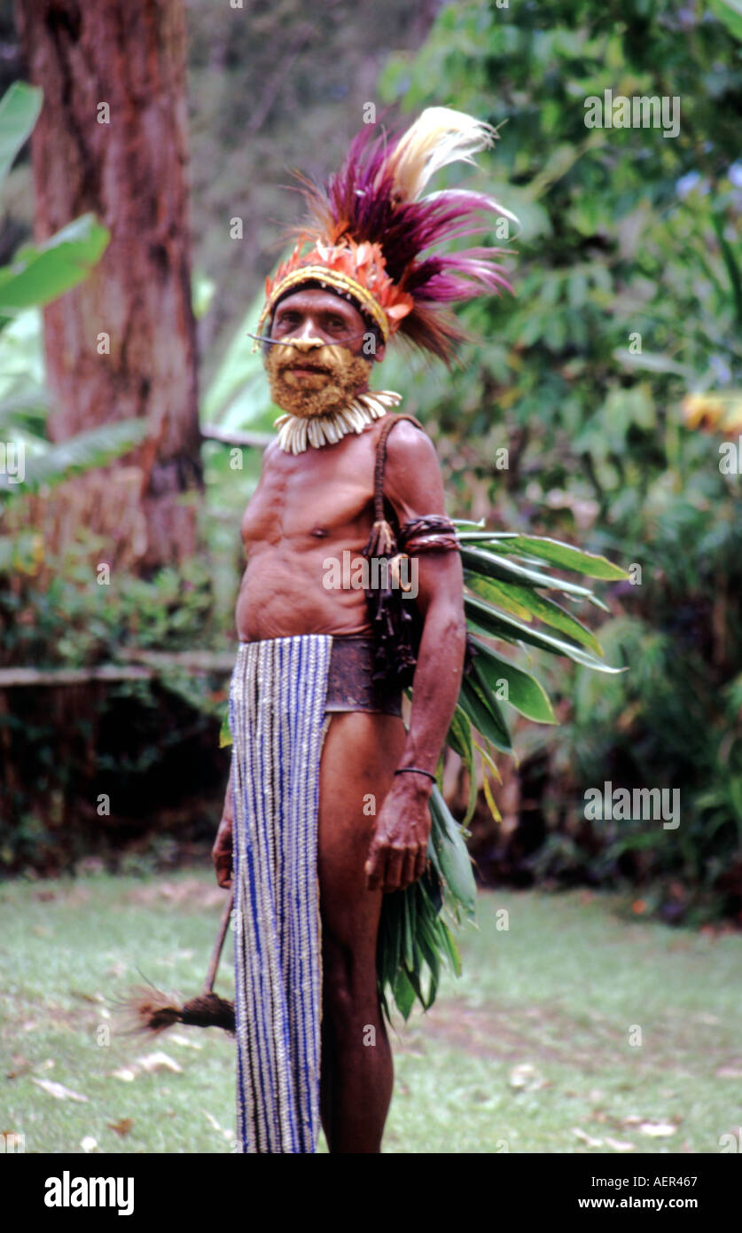 Porträt eines Mannes aus Simbu Stamm Hochland Papua-Neuguinea Stockfoto