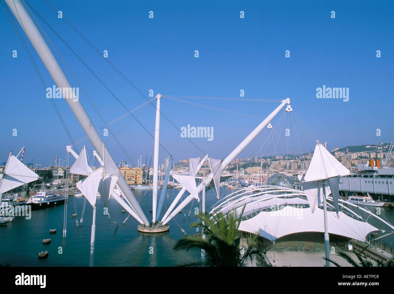 Bigo von Renzo Piano Porto Antico Hafen Genua Genua Ligurien Italien Europa Stockfoto