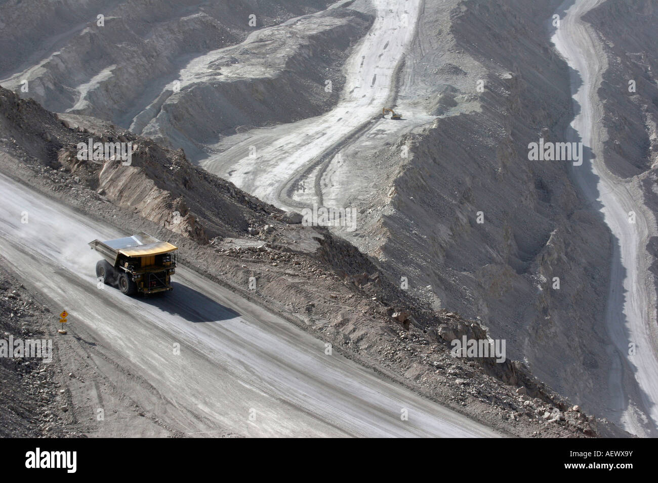 Gigantischer Truck in mir zu öffnen Stockfoto