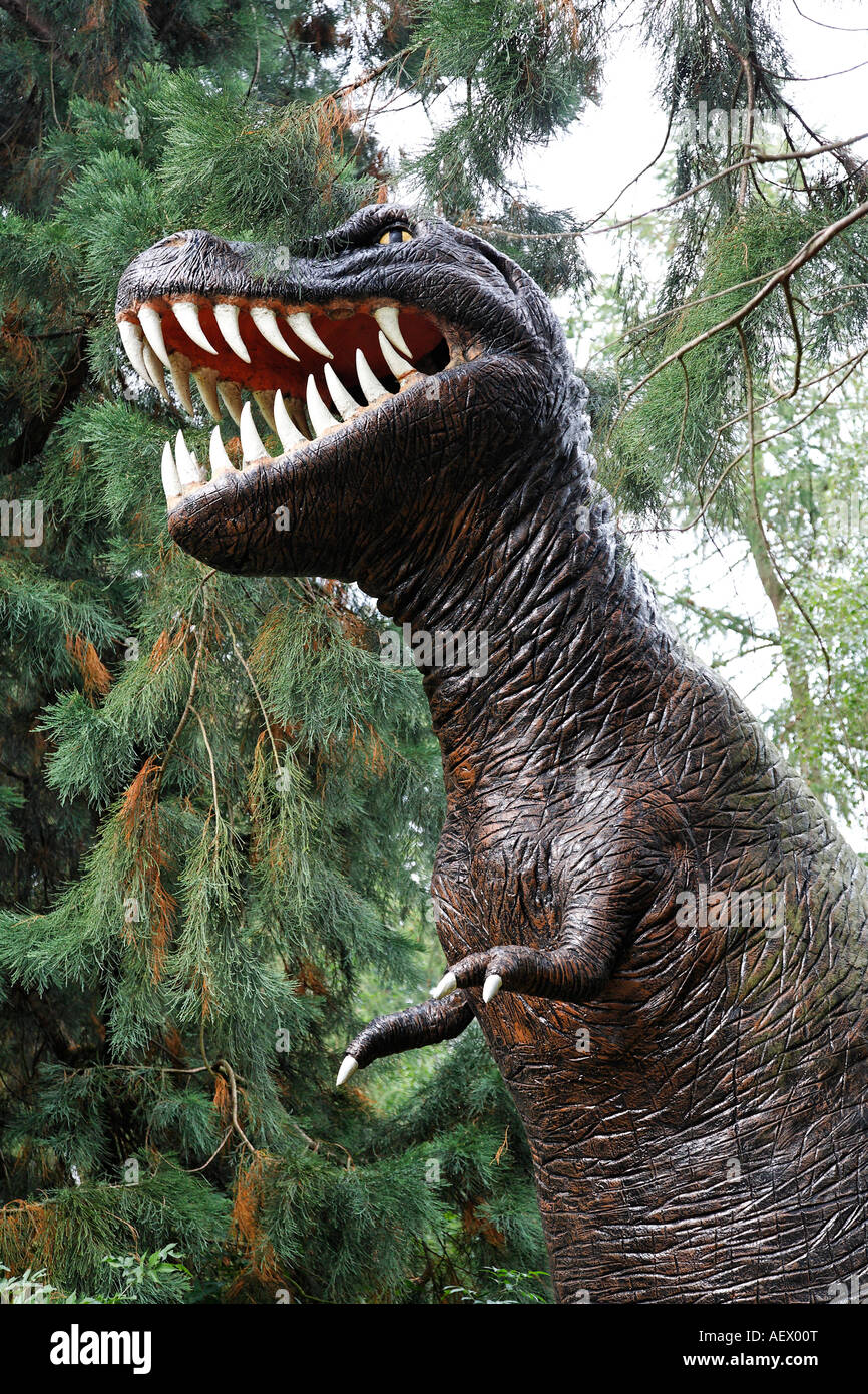 Leben Größe Modell Dinosaurier Tyrannosaurus Rex Stockfotografie - Alamy