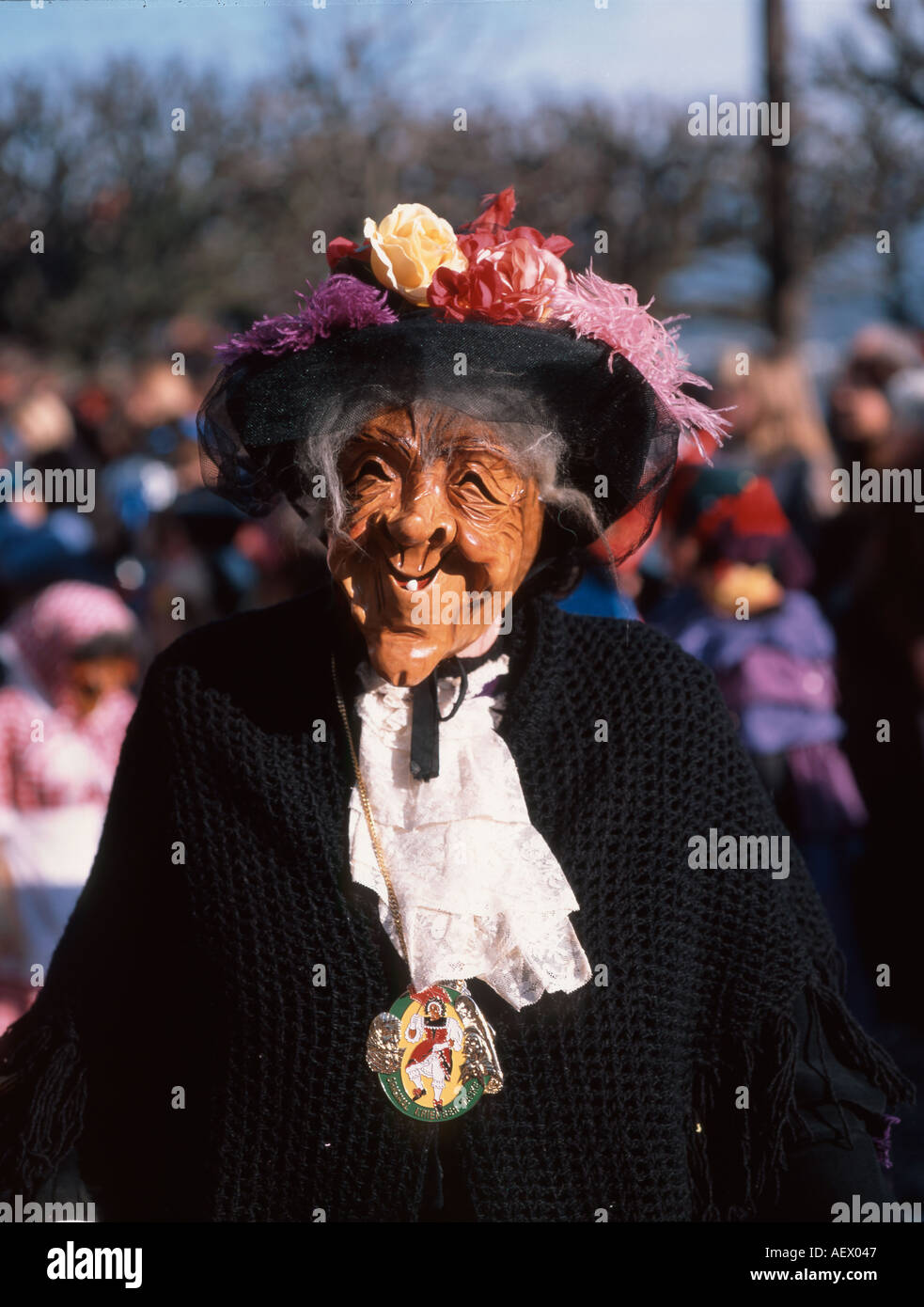 Alte hölzerne Schweiz Luzern Karnevalsmaske Stockfoto