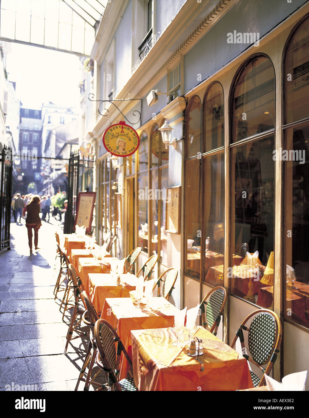 Restaurant im Cour du Commerce St Andre PARIS Frankreich Stockfoto