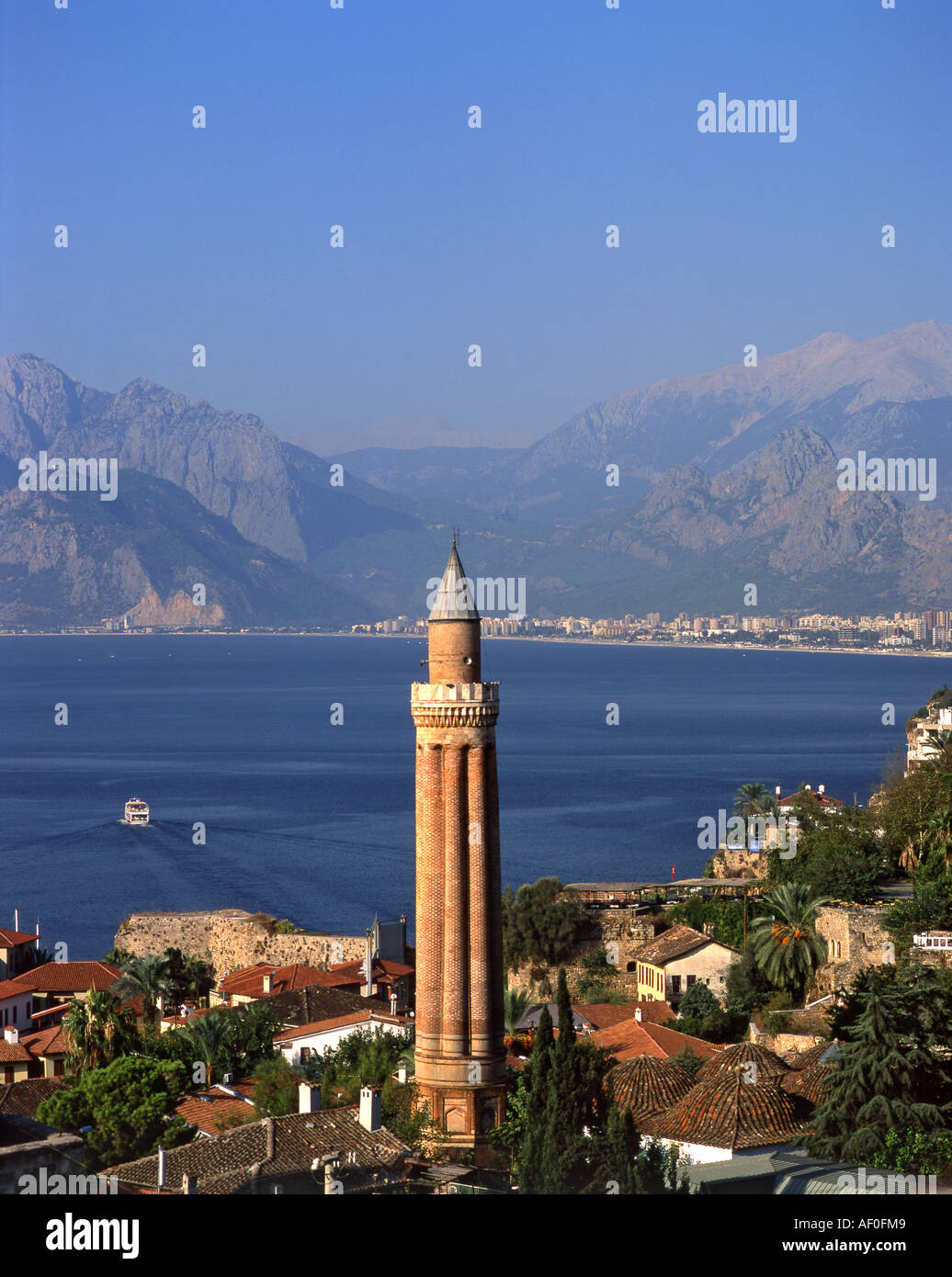 Yivli (gerillt) Minarett Antalya Türkei. Stockfoto