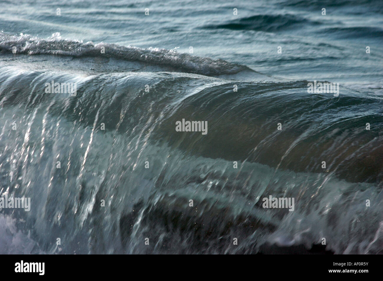 Nahaufnahme von Wellen am Polihale Beach in Kauai, Hawaii, USA. Stockfoto