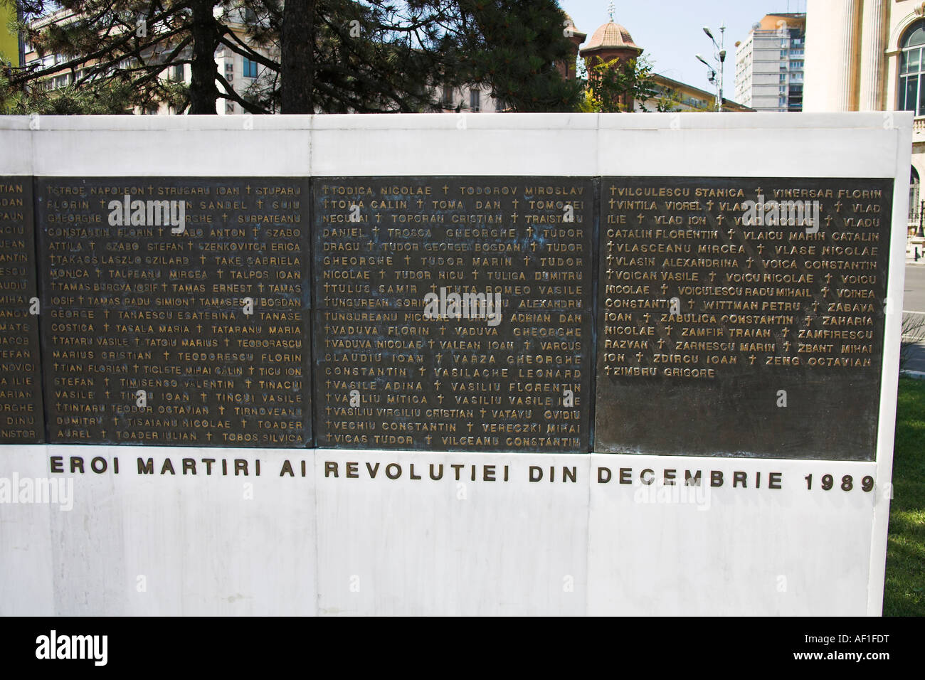 Plaque, Denkmal zur Revolution von 1989, Wiedergeburt Memorial, Piata Revolutiei, Platz der Revolution, Bukarest, Rumänien Stockfoto