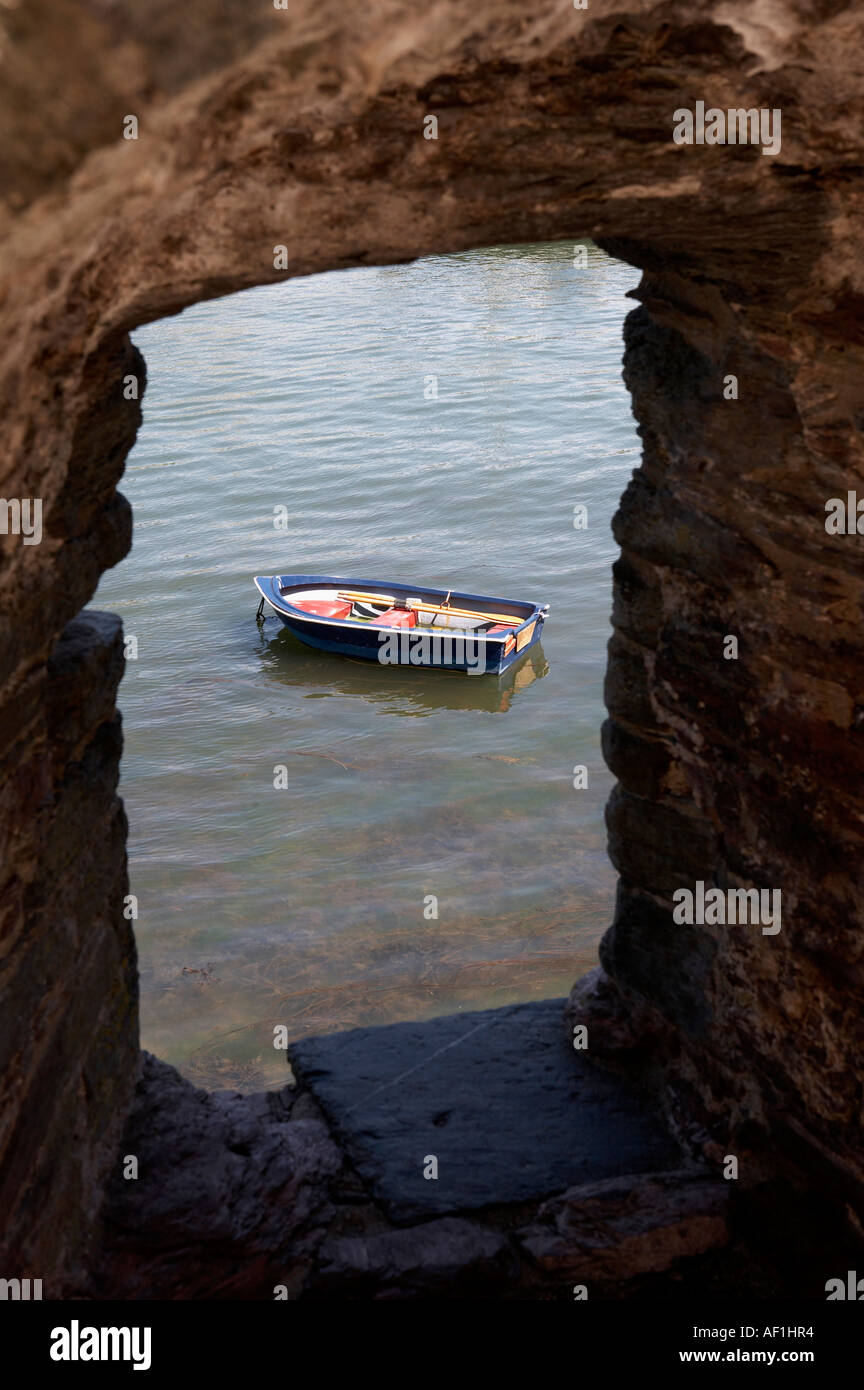 Ansicht einer kleinen hölzernen Zeile Boot Dartmouth Devon England Europa uk Stockfoto