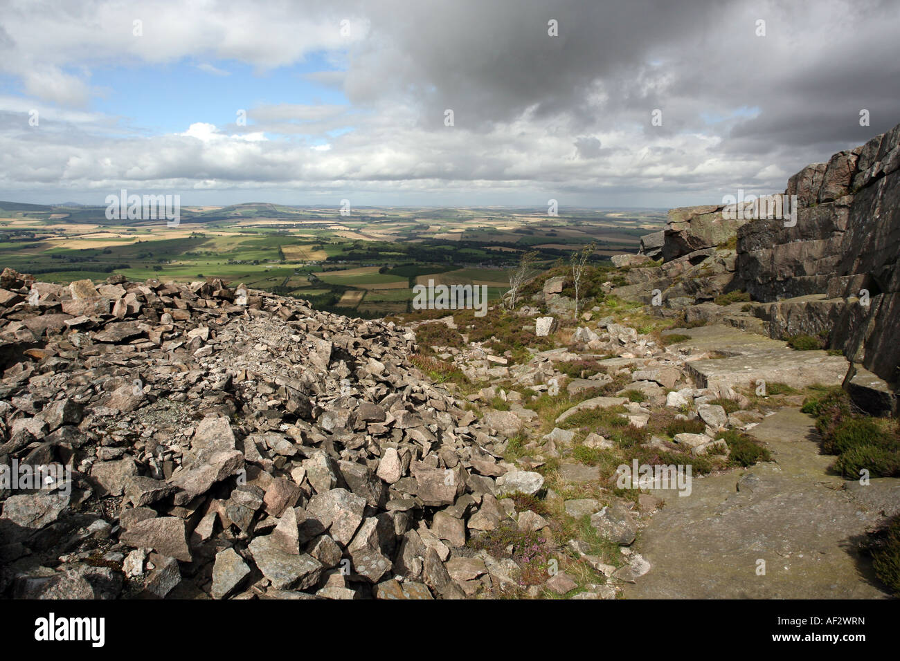Blick vom Gipfel des kleinen Ochsen Craig am Berg Bennachie in der Nähe von Inverurie, Aberdeenshire, Schottland, UK Stockfoto