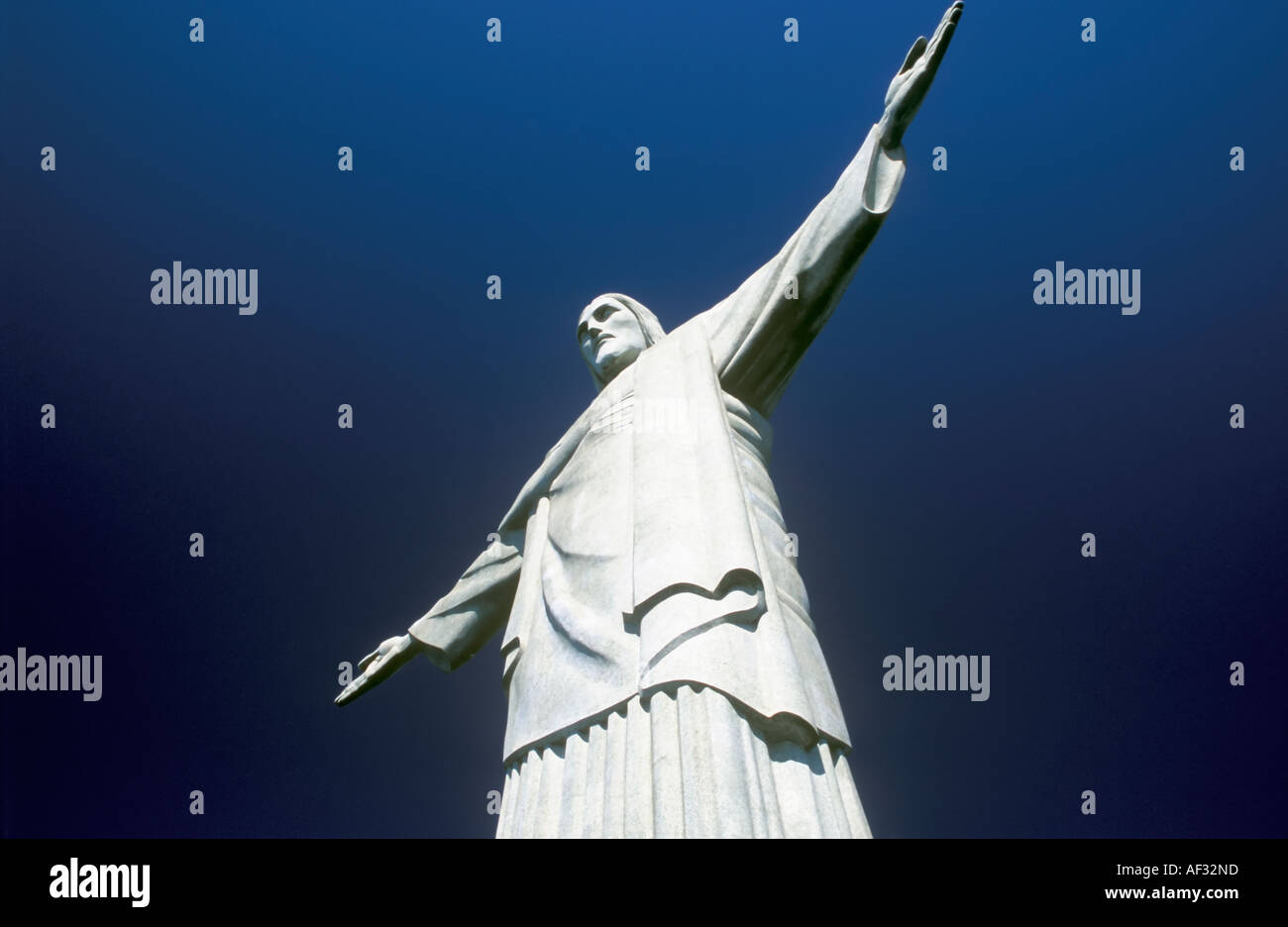 Metall-Statue Christus Der Erlöser – 15x5,5x18,5 Cm, Antikes Messing-Finish, Katholisches Geschenk & Home Decor
