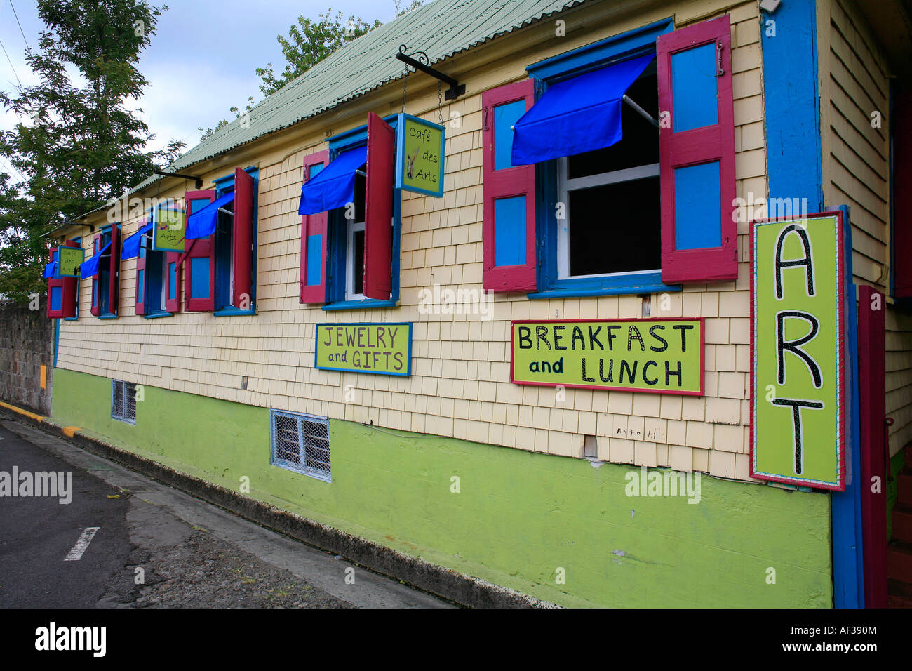 Kunst Galerie Cafe des Arts in Nevis Karibik Stockfoto