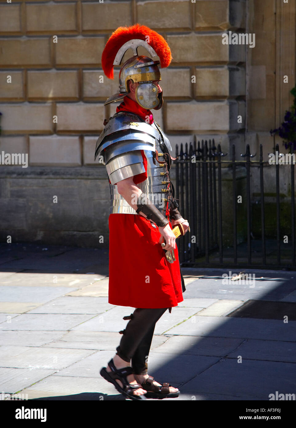 Römischer Soldat an der römischen Bäder in Bath, England, UK Stockfoto