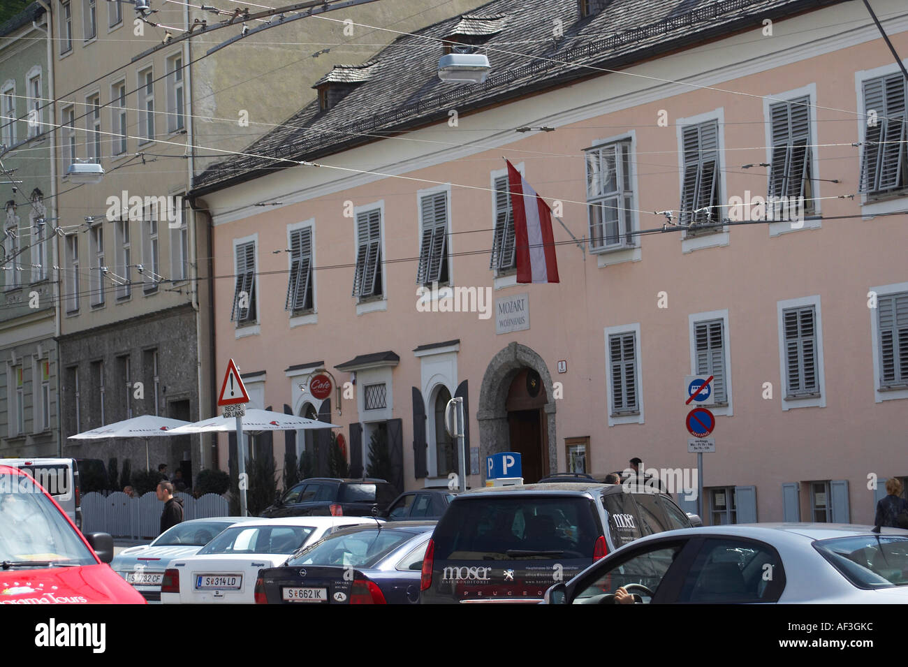 Das Haus, in dem Wolfgang Amadeus Mozart in Salzburg Österreich lebte Stockfoto