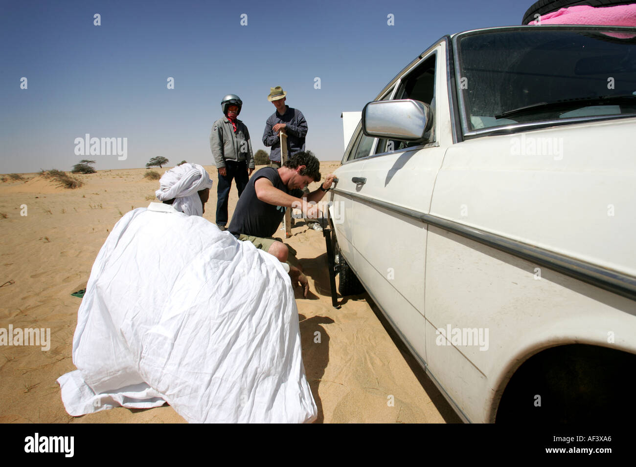 Wegweiser zur Sahara in Mauretanien Stockfoto