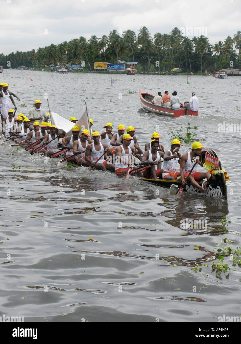 Vallamkali, das traditionelle Schlangenboot-Rennen, ist der Höhepunkt des Onam-Festivals. Punnamada See, Alappuzha, Kerala. August Bis September Stockfoto
