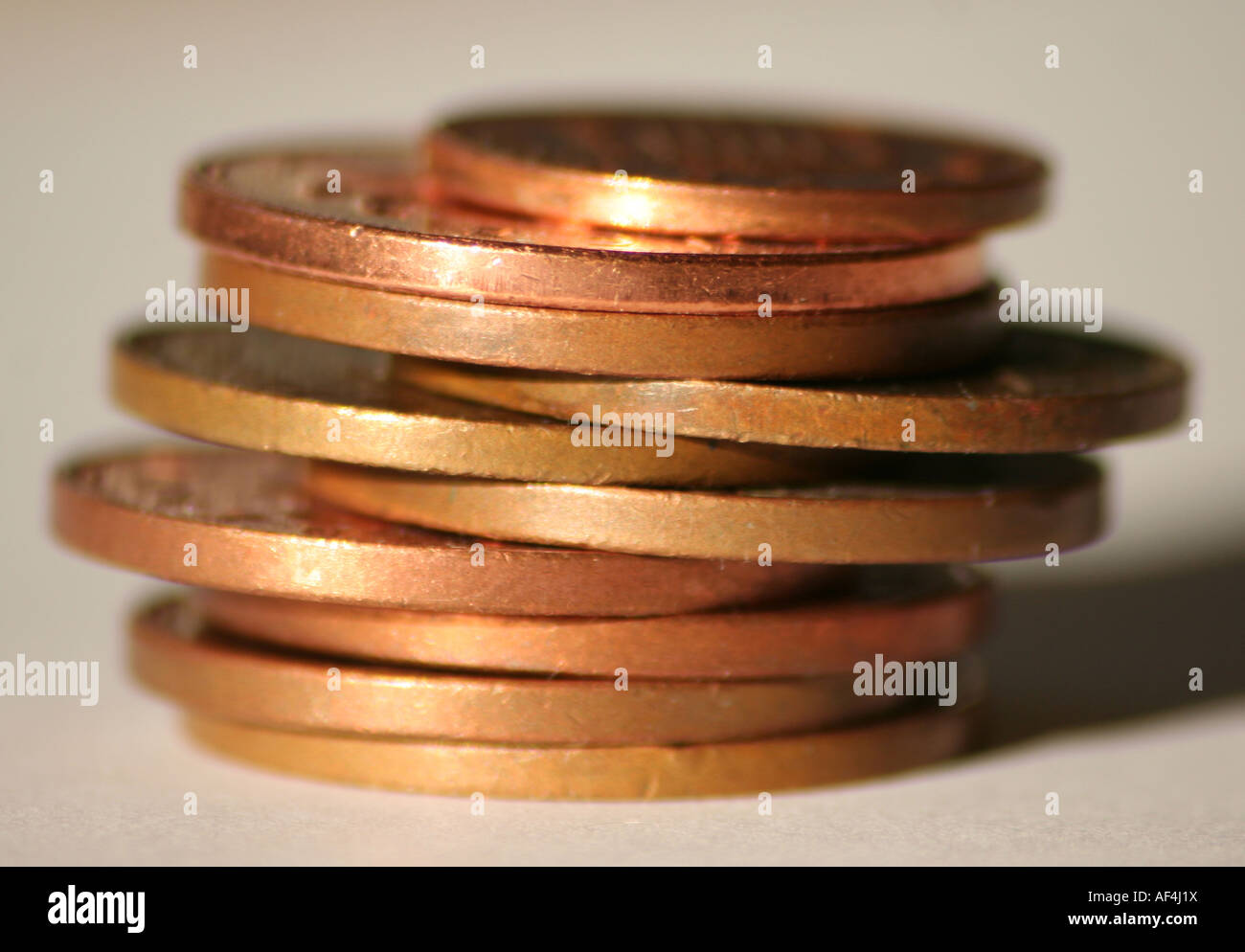 Ein Haufen von Bonze 2P Stücke Stockfoto