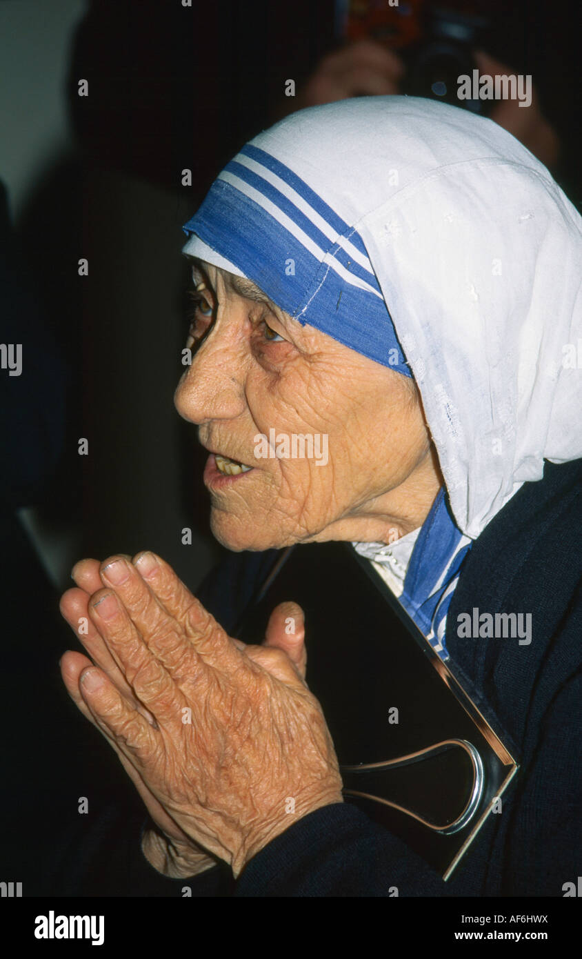Indien in Südasien West Bengal Kalkutta Profil von Mutter Teresa zu beten Stockfoto