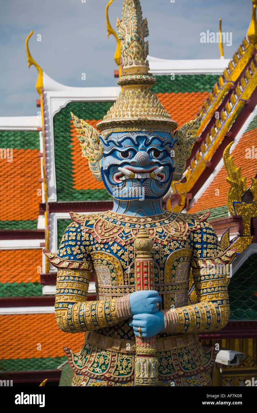 Riesige Wächter Yak Grand Palace Komplex Tempel des Smaragd Buddha Wat Phra Kaew Bangkok Thailand Stockfoto