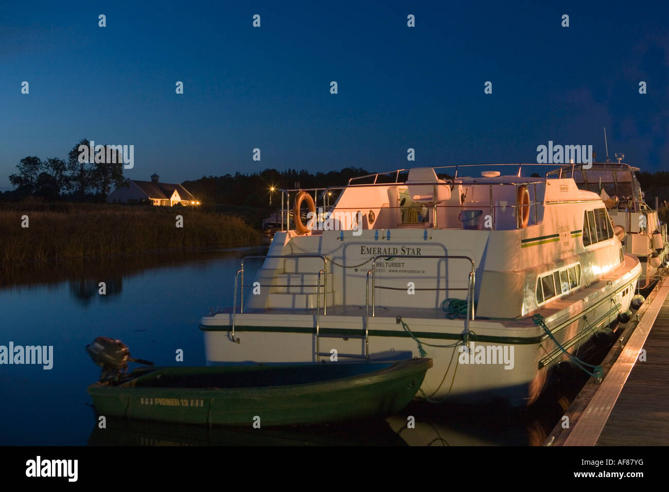 Smaragdstern Stockfotos Smaragdstern Bilder Alamy - 