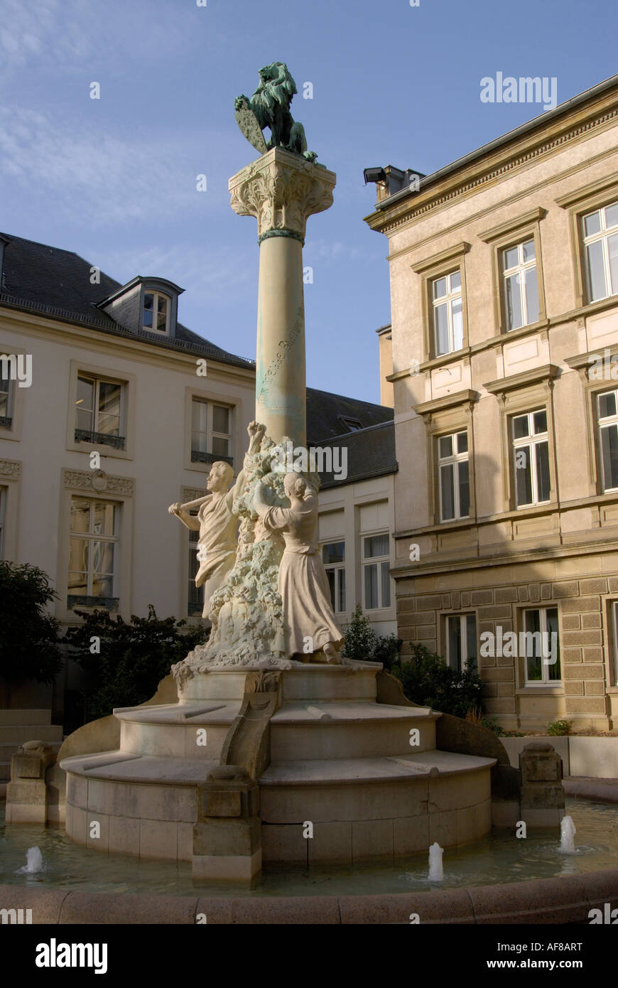 Brunnen mit Dicks-Lentz-Denkmal, Luxemburg Stadt, Luxemburg, Europa Stockfoto