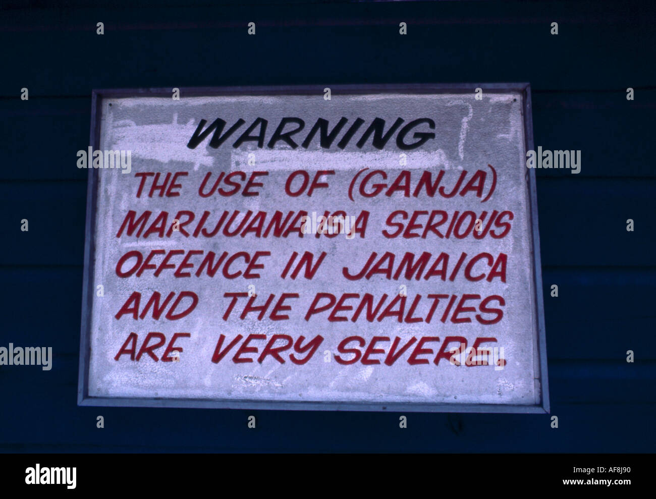 Warnschild Montego Bay Jamaika Stockfoto