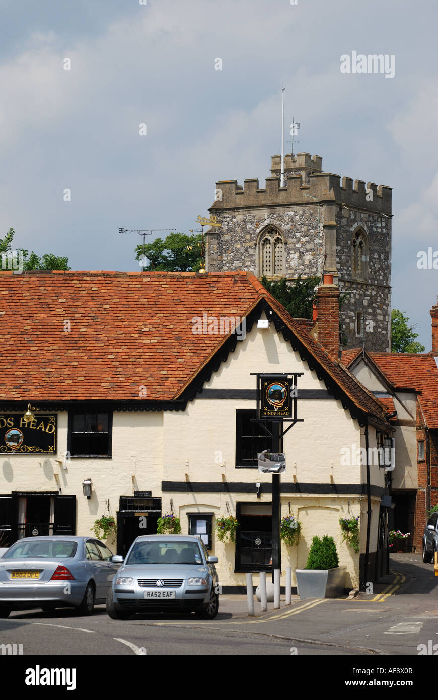 Bray Kirche und Hind Head Pub, Bray, Berkshire, England, Vereinigtes Königreich Stockfoto
