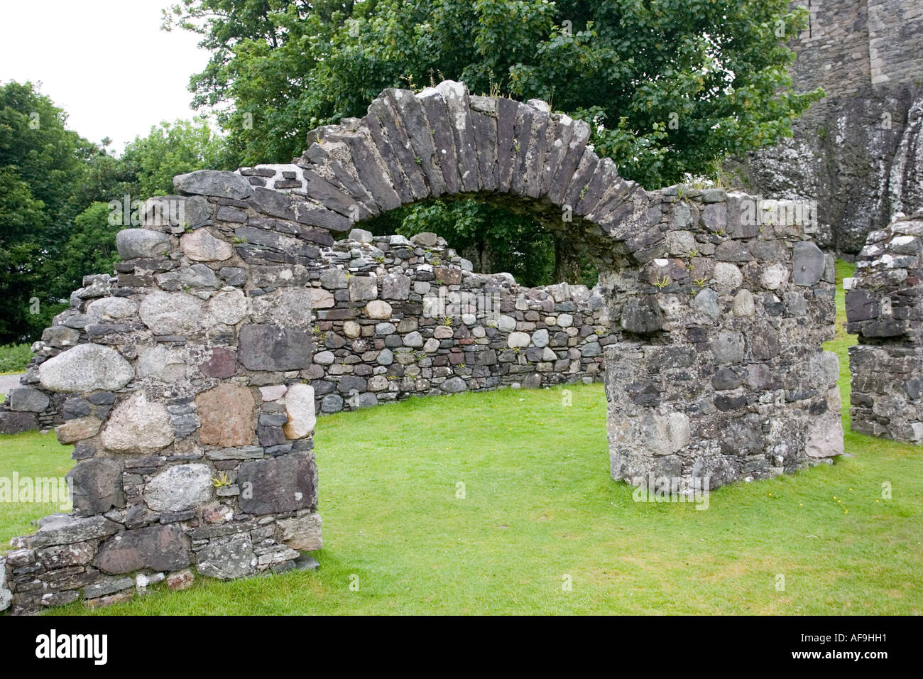 Klassische alte Keystone-Bogen im Dunstaffnage Castle in der Nähe von Oban Scotland UK Stockfoto