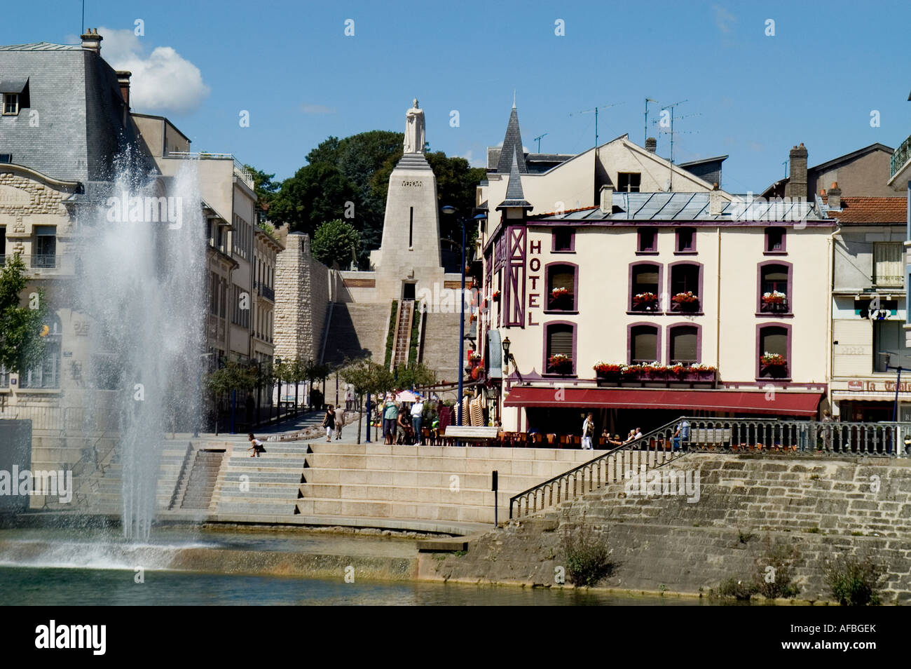 Verdun Stadt Meuse Frankreich französische Fluss Torturm Stockfoto