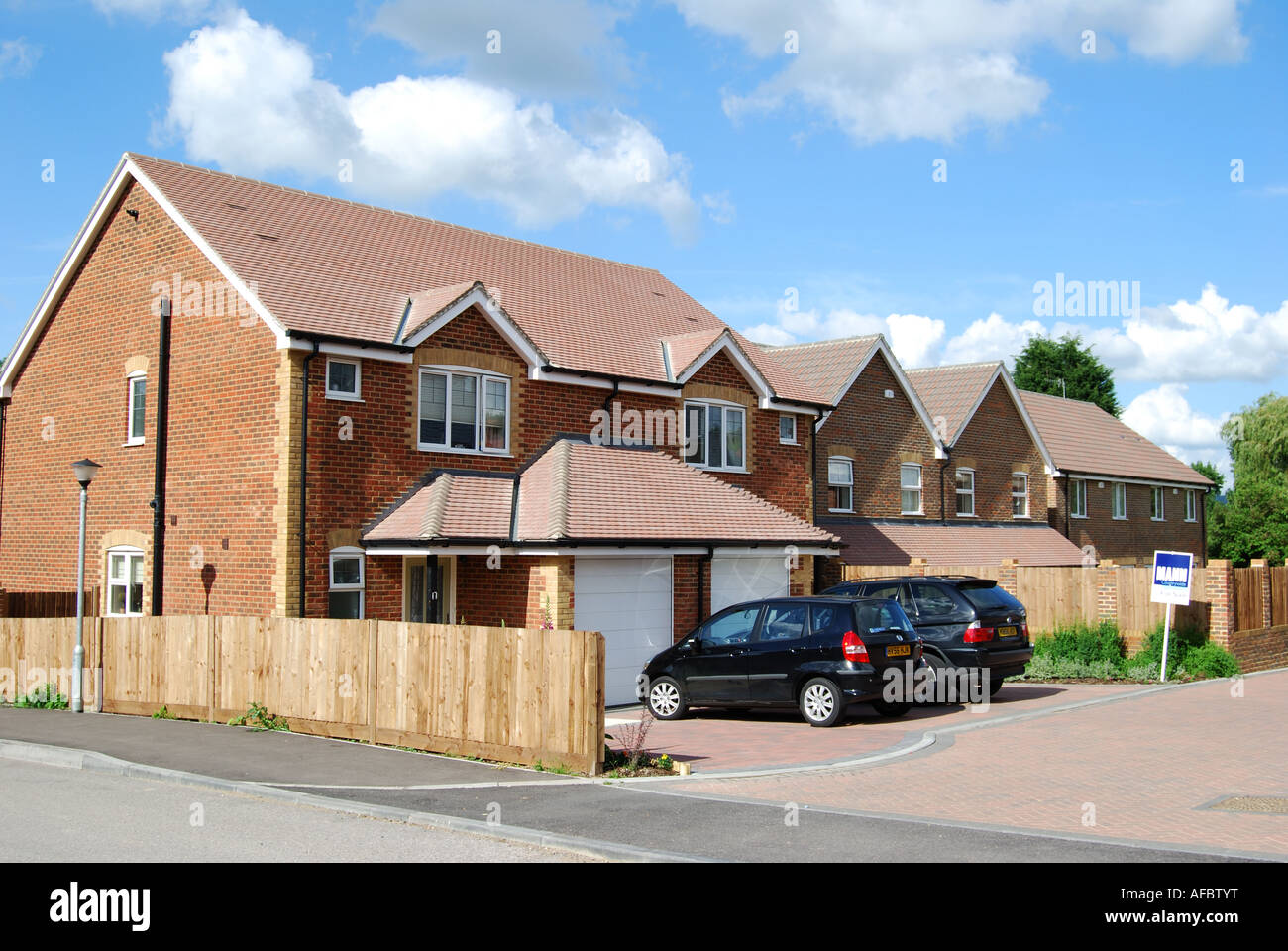 Neue privaten Wohnsiedlung, Surrey, England, Vereinigtes Königreich Stockfoto