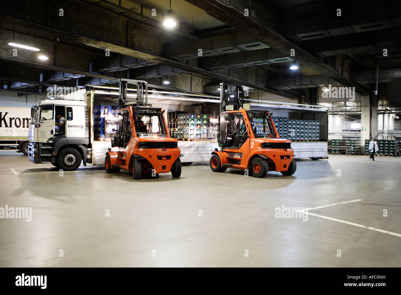 Brauerei C A Veltins GmbH Und Co im Zentrum das Be- und Entladen des LKWs in der Logistik Stockfoto