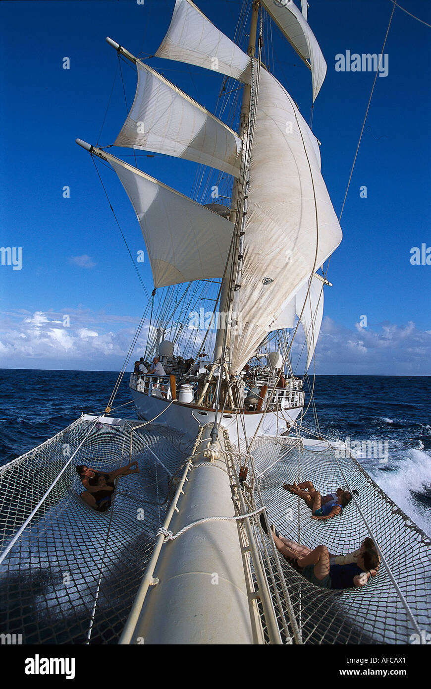 Segeln vorbei an St. Kitts, Star Clipper Caribbean Stockfoto