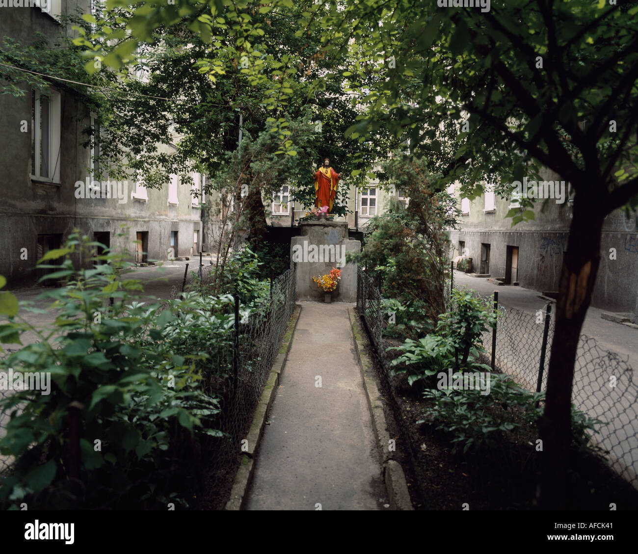 Innenhof im Warschauer Stadtteil Praga Stockfoto