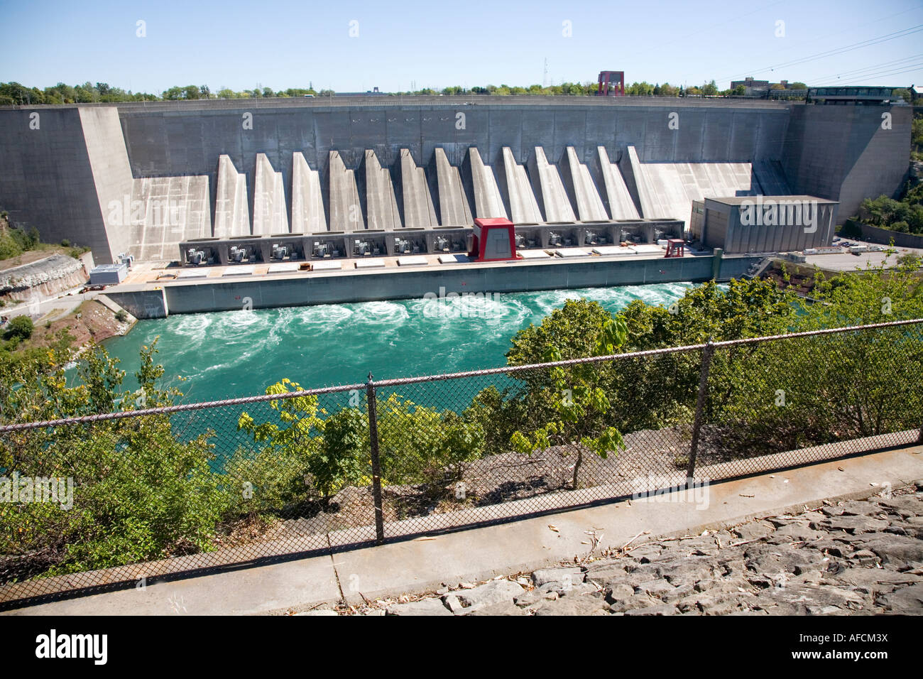 Wasserkraftwerk Niagara River Ontario Kanada; Wasserkraft oder alternative Energie Stockfoto