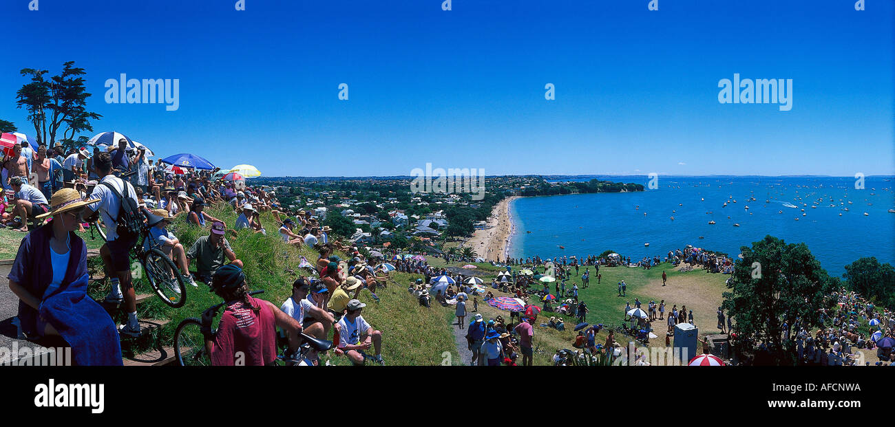 Whitbread Start Zuschauer, Blick vom North Head, Devonport Auckland, Neuseeland Stockfoto