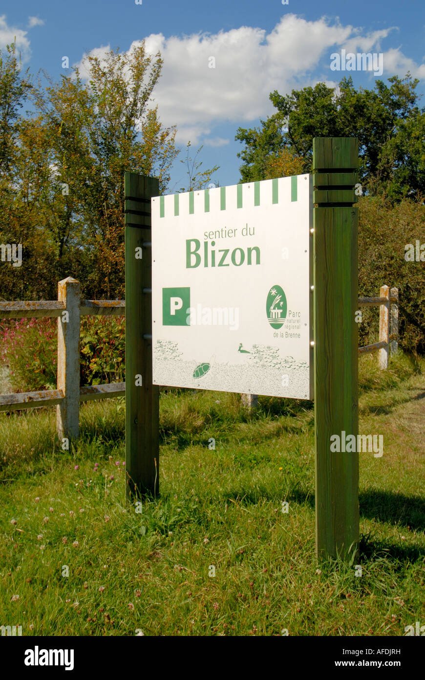 Melden Sie sich für Wanderer am See Blizon, La Brenne, Indre, Frankreich. Stockfoto