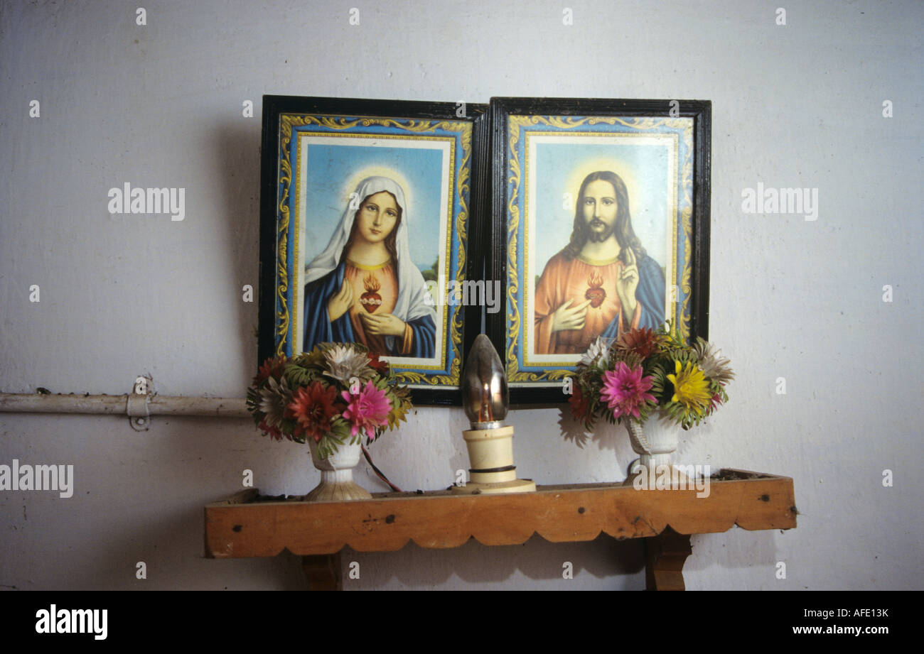 Indien, Goa, Bild der Jungfrau Maria und Jesus Christus Stockfoto