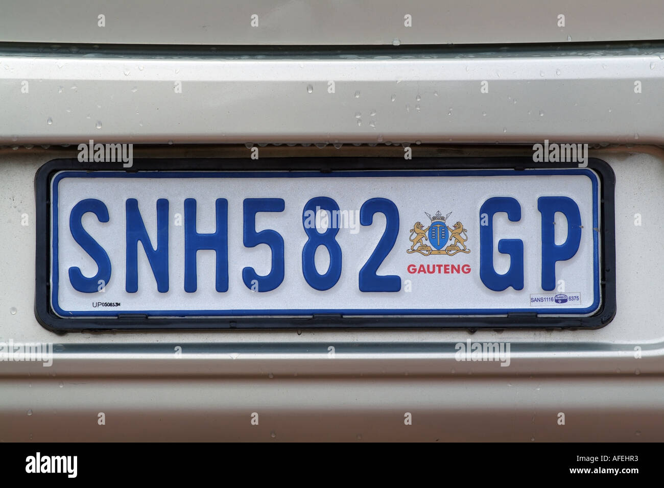 Kennzeichen auf einem südafrikanischen Auto. GP steht für die Region  Gauteng Johannesburg Stockfotografie - Alamy