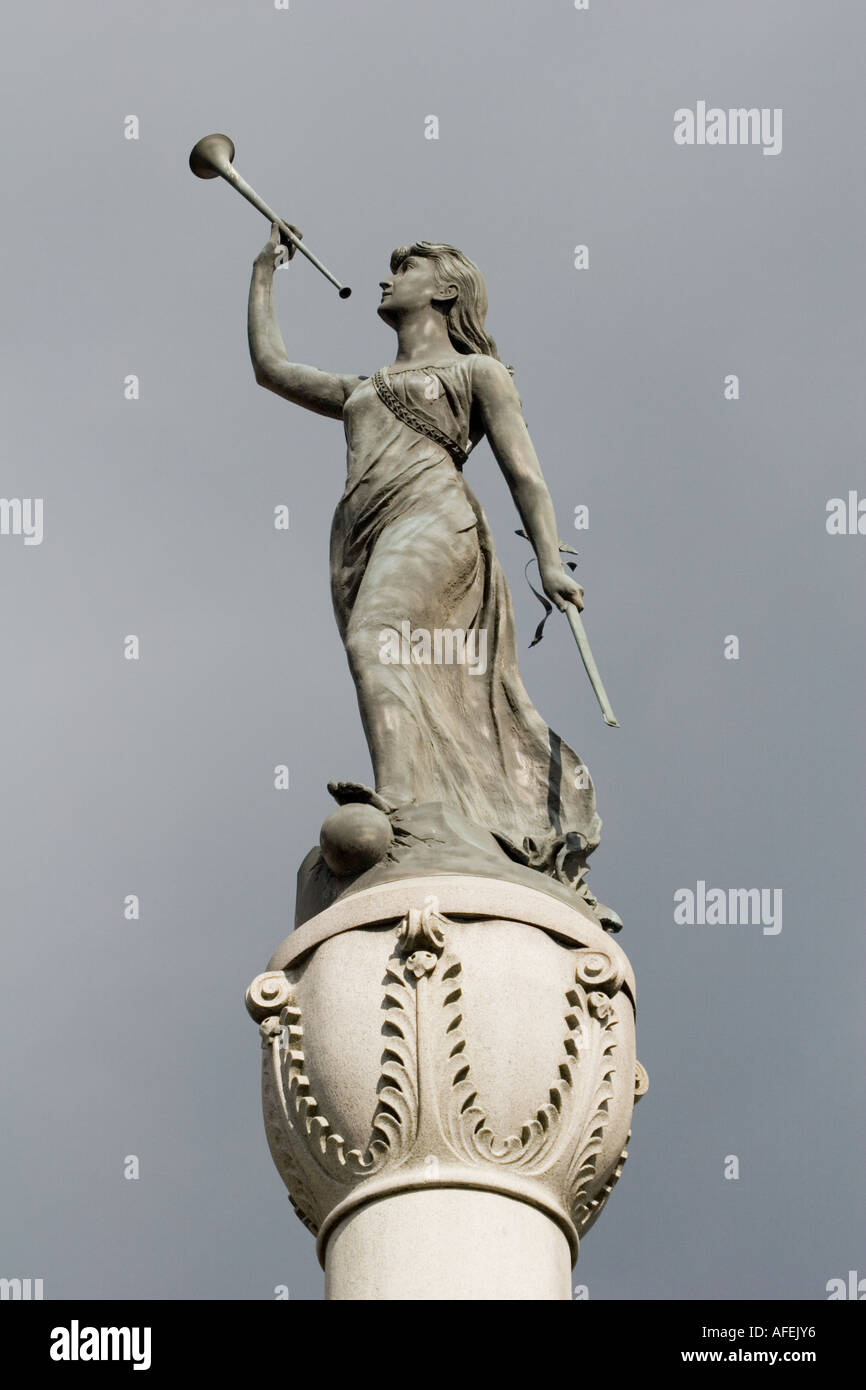 Triumphale Statue auf Soldaten und Matrosen Monument Troy New York Stockfoto