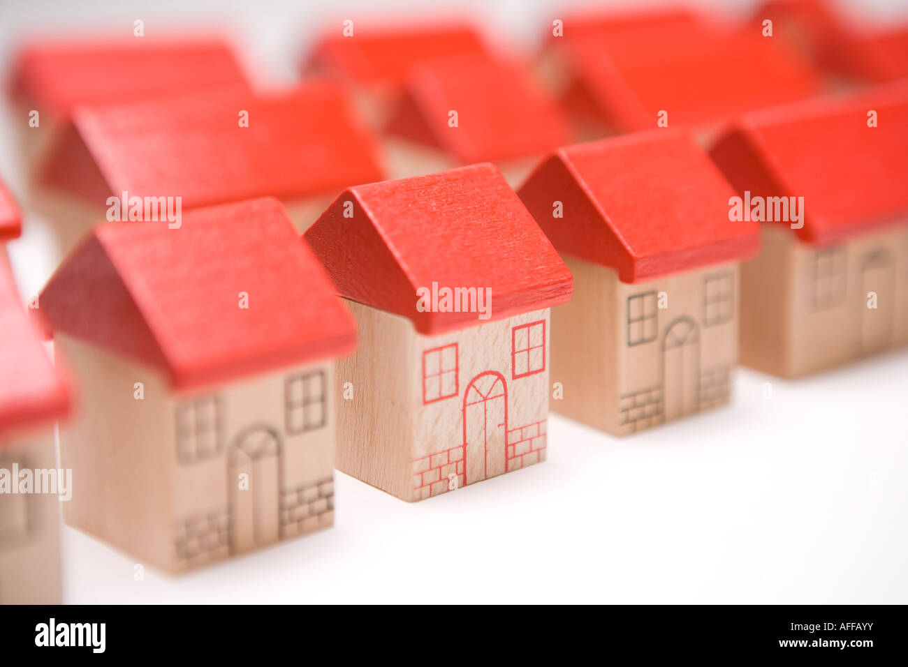 Reihen von Häusern in einer Wohnsiedlung Home sweet home mein Haus oder Grundstück mit individuellem Charakter, Immobilien Stockfoto