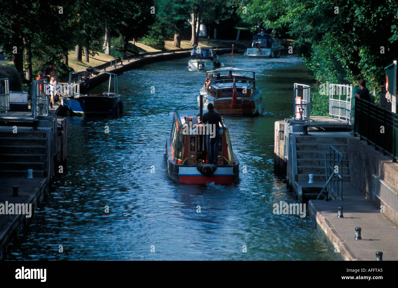 Boote Boulter-s-Sperre auf der Themse in Maidenhead Stockfoto