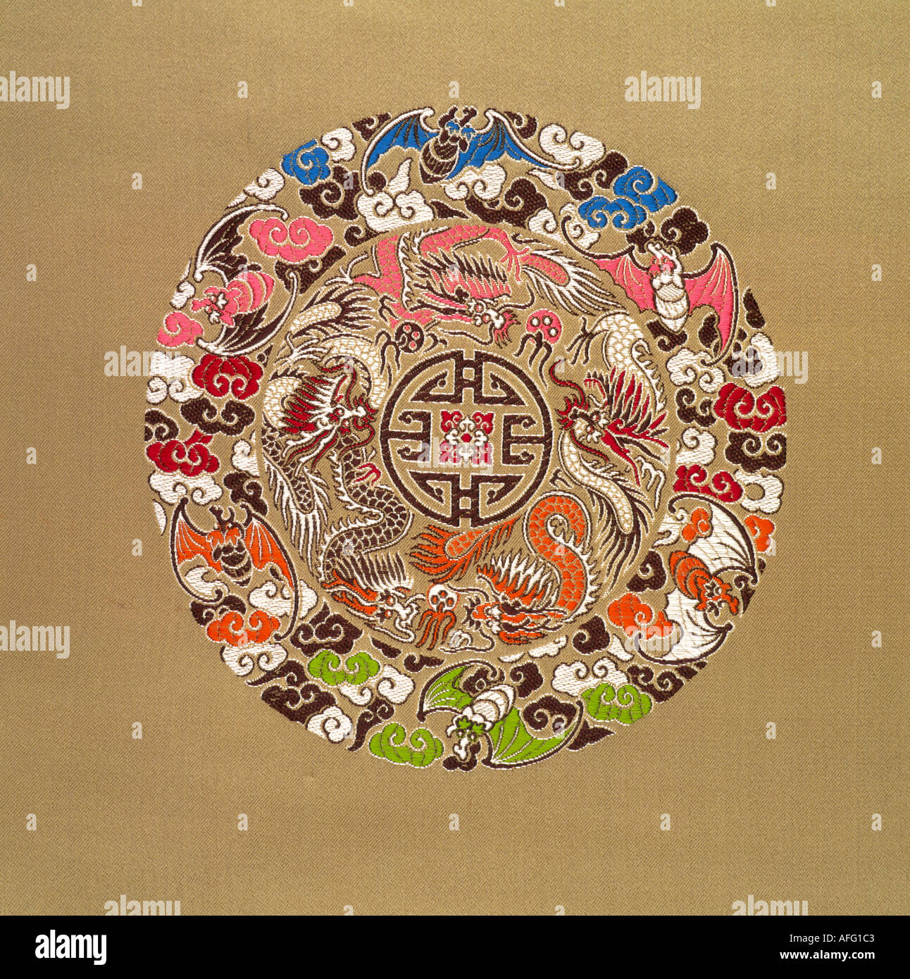 Orientalische Seidentextil mit Stickerei Stockfoto