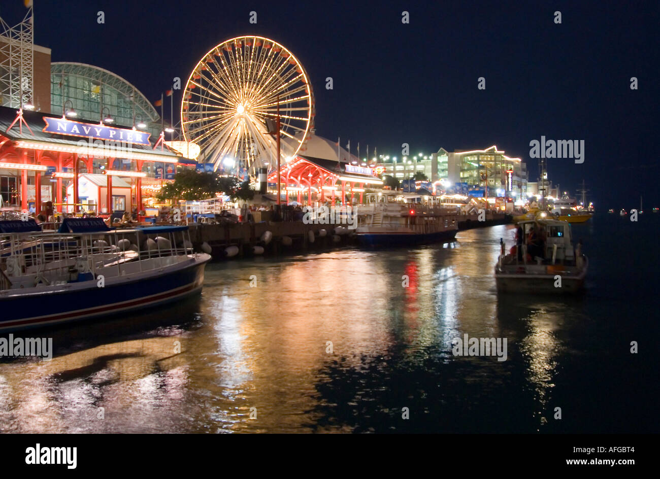 Chicago Navy Pier in der Nacht Stockfoto